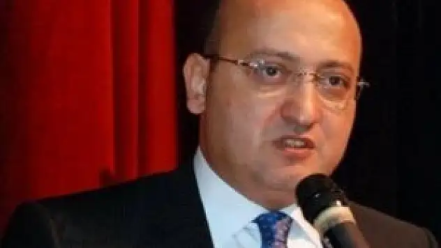 Akdoğan: Uzaydan kimse gelmeyecek