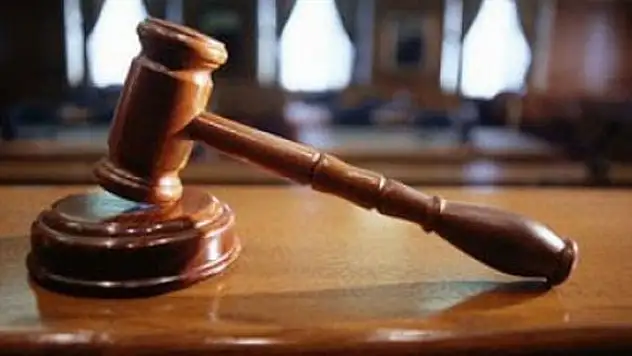 Abiler ablalar HSYK mesaisinde!