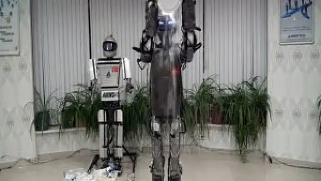 İnsansı robot meydan okudu!