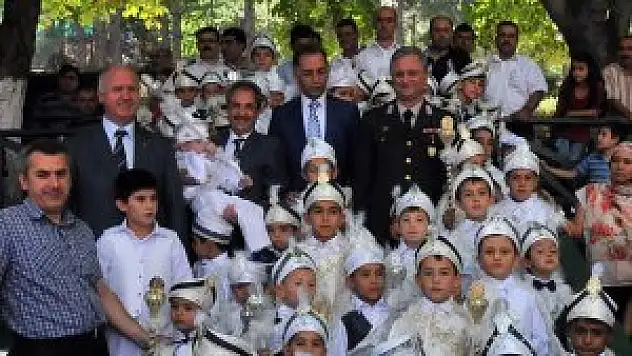 Akşehir'de 11.geleneksel sünnet şöleni yapıldı