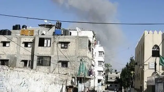 Gazze'ye yoğun hava saldırısı sürüyor