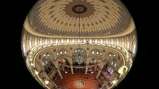 Balıkgözünden payitahtın selatin camileri