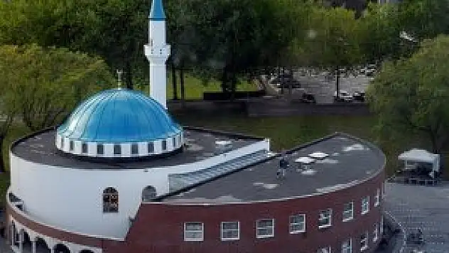 Hollanda'dan nefret söyleminde bulunan imamlara vize yok