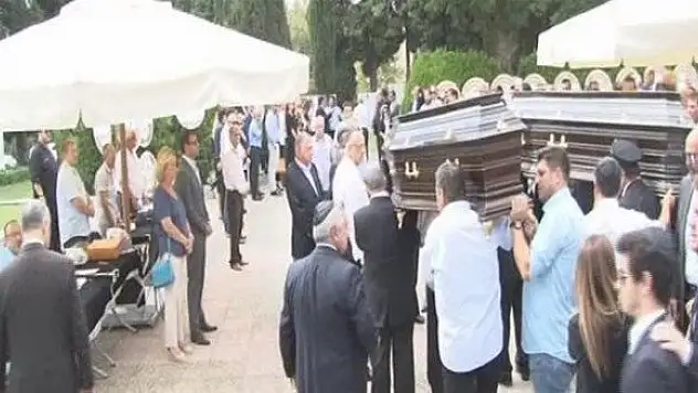 Beşiktaş'ta öldürülen Musevi çift toprağa verildi