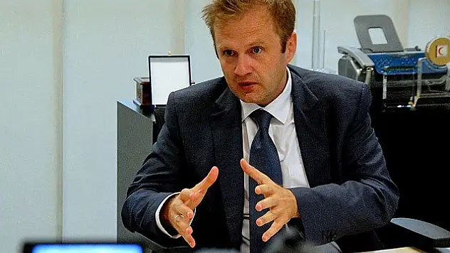 Boşnak öğrencileri ''Hoca Davutoğlu''nu anlattı