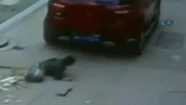 Üzerinden araba geçti burnu bile kanamadı