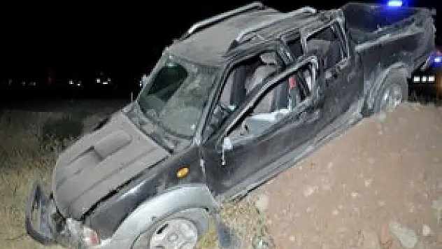 Kamyonet takla attı: 1 ölü