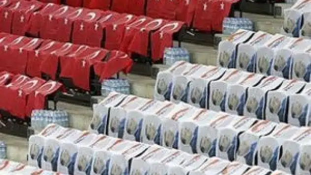 Erdoğan'a veda, Davutoğlu'na marş