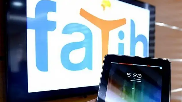 Eylül'de 101 bin sınıf daha 'akıllanacak'