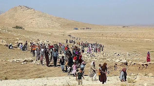 Taşıyamadığı 3 çocuğundan birini Sincar Dağı'nda bıraktı
