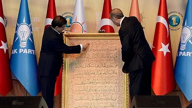 Davutoğlu'ndan Erdoğan'a çok özel tablo