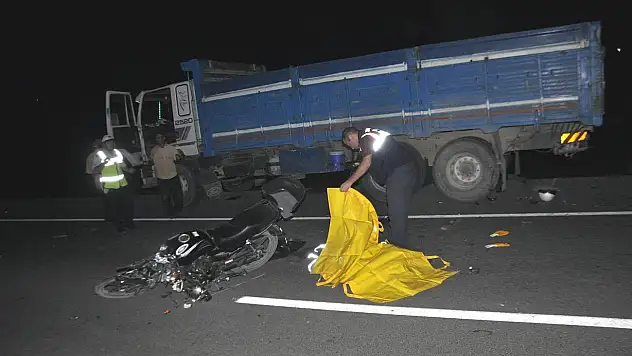 Kamyona arkadan çarptı: 1 ölü