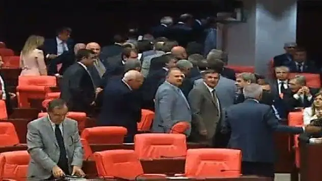 Erdoğan'ın yemin töreninde CHP provokasyonu