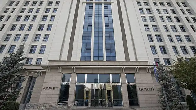 AK Parti'den 'Bakanlara gayri resmi sorular'