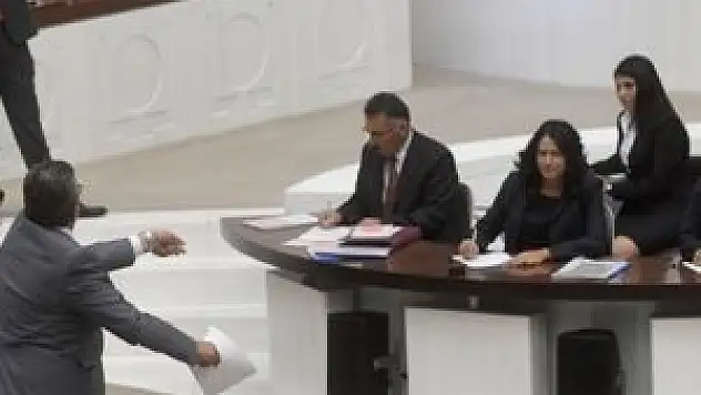 CHP'nin tavrına eleştiriler çığ gibi büyüyor