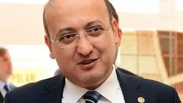 ''Bu kadrolar arasında bayrak değişimidir''