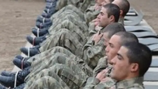 3 bin lira maaşla sözleşmeli er