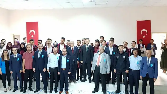 Taşkent Meslek Yüksekokulunda mezuniyet heyacanı yaşandı