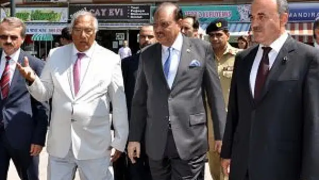 Pakistan Cumhurbaşkanı Hüseyin, Konya'da