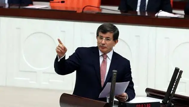 Davutoğlu hükümet programını okudu