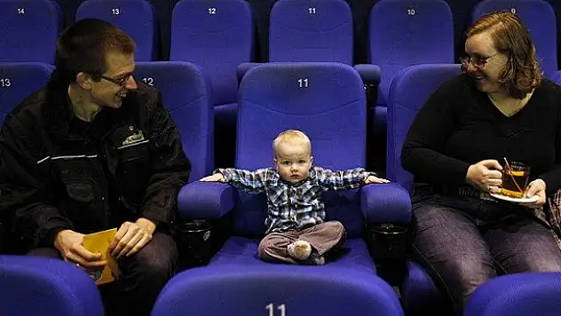 Bebekler için sinema