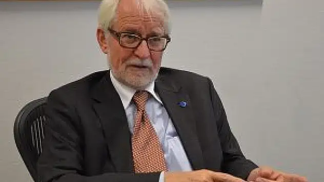 'Tüm ülkeler birbirini dinliyor'