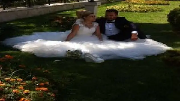 GONCA VE İNANÇ  MUTLULUĞA İMZA ATTILAR