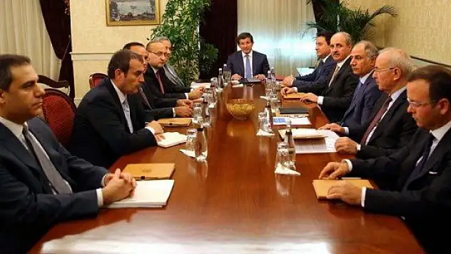 Davutoğlu çözüm süreci zirvesini topladı