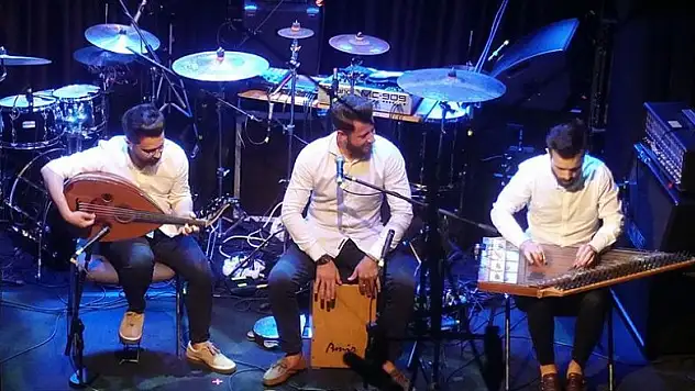 Türk ve mülteci müzisyenler aynı sahneyi paylaştı