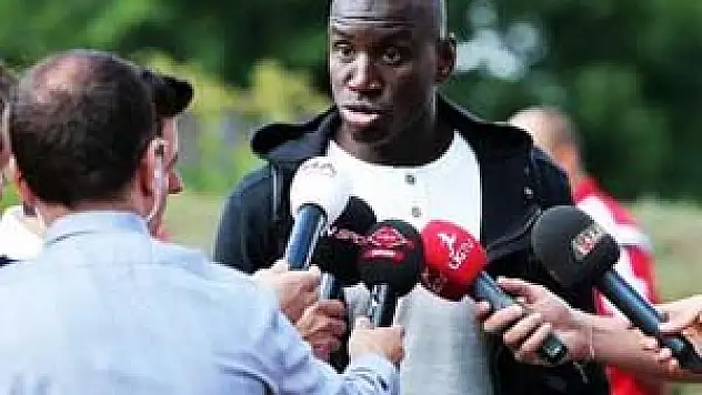 Demba Ba'dan şok iddiaya sert cevap!