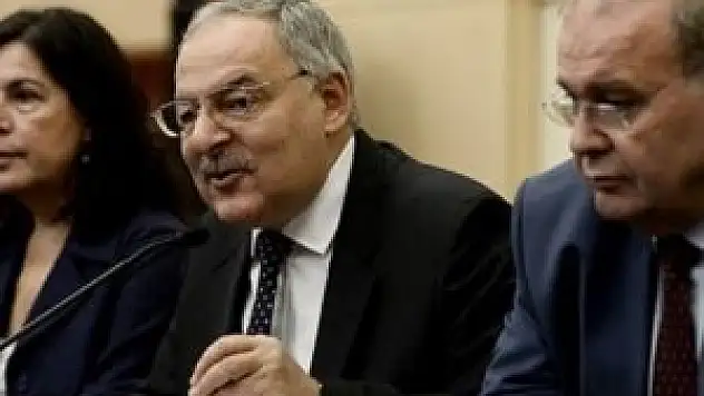 CHP kurultayında salon çekişmesi