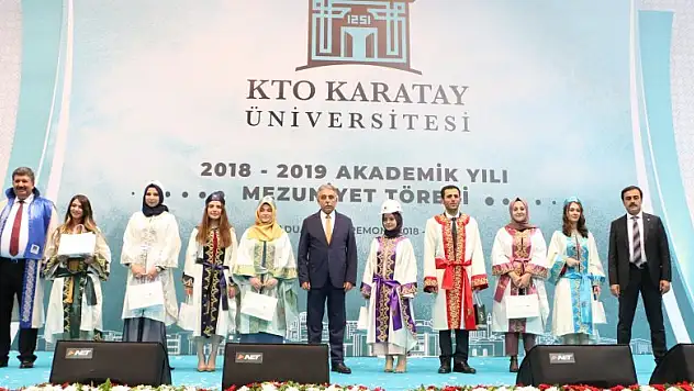 KTO Karatay Üniversitesinde mezuniyet coşkusu yaşandı