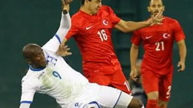 Milli oyuncunun adı büyük maaşı küçük!