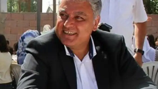 Ağrı Valisi'nden Sırrı Sakık'a anıt cevabı