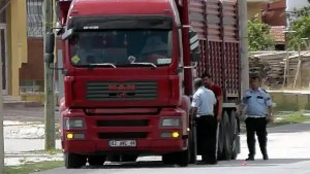 Kamyonun çarptığı çocuk yaralandı