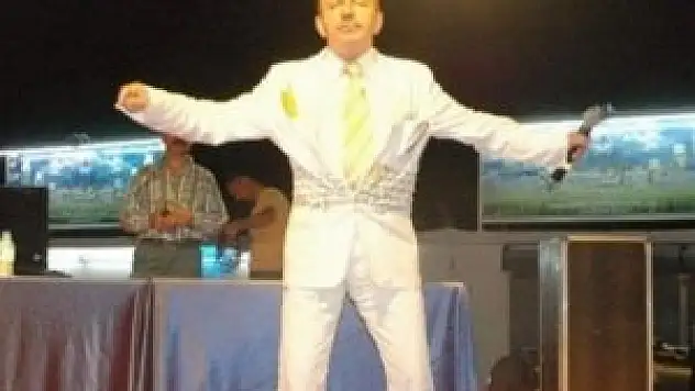 Topaloğlu eşini boşanmaktan vazgeçirdi