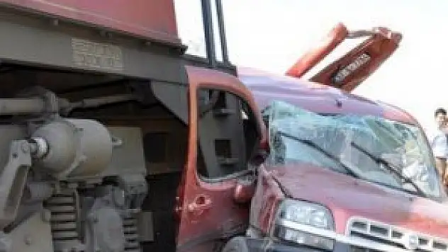 Manisa'da tren kazası: 3 ölü
