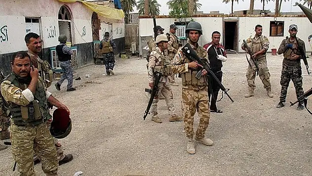 Irak ordusu havadan saldırdı: 15 ölü