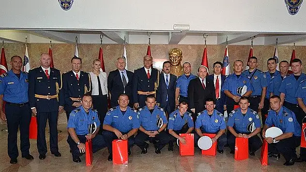 Emniyet'ten Karadağ polisine eğitim