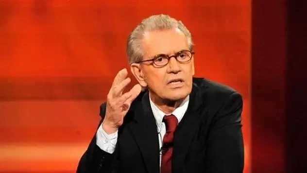 Alman gazeteci: Dünya Müslümanları birlik olun