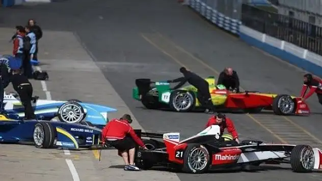 Formula 1'e çevreci rakip: Formula E