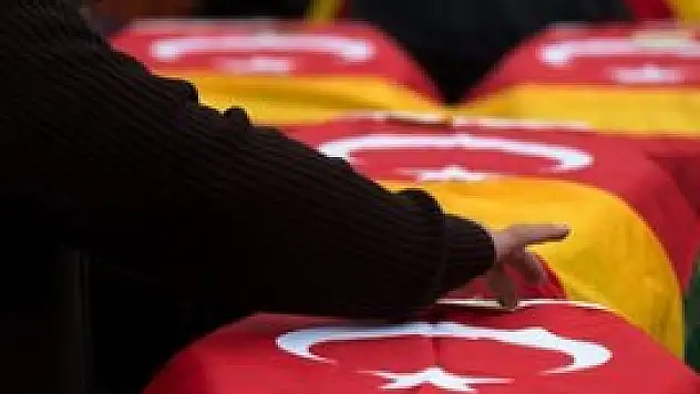 Yangın kurbanları son yolculuklarına uğurlanıyor