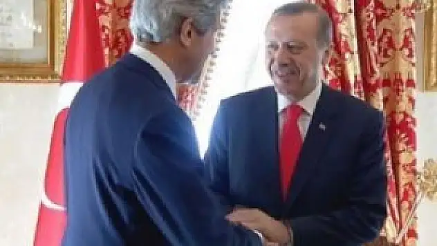 Erdoğan Kerry'i kabul etti