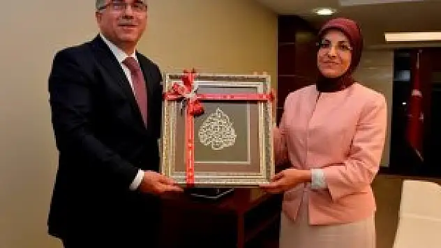 TOKİ Başkanı'ndan Toru'ya ziyaret