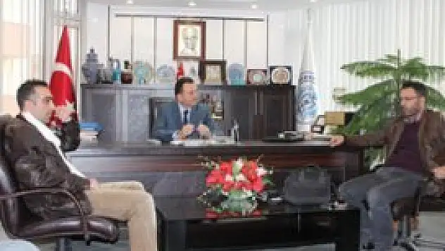 Yazar Sinan Yağmur Beyşehir'de