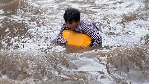 Tekne alabora oldu:17 ölü