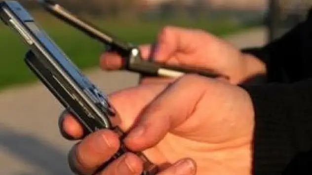 Cep telefonları güneş enerjisiyle çalışacak