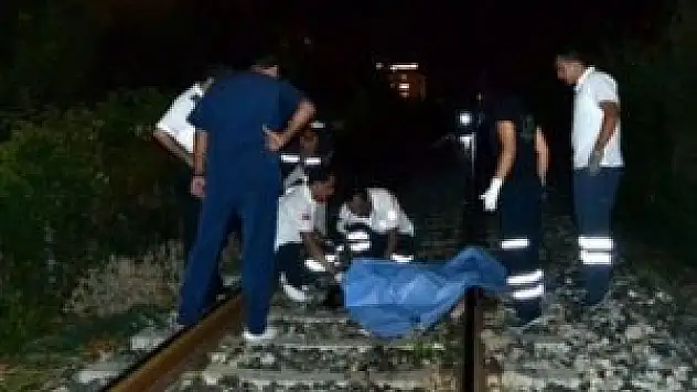 Trenin çarptığı yaşlı kadın öldü