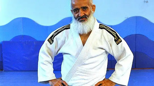 'Kene Ahmet' Malaga'da altın arayacak