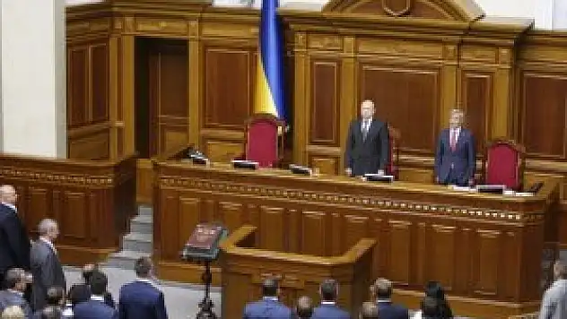 Ukrayna AB ile Ortaklık Anlaşması'nı onayladı